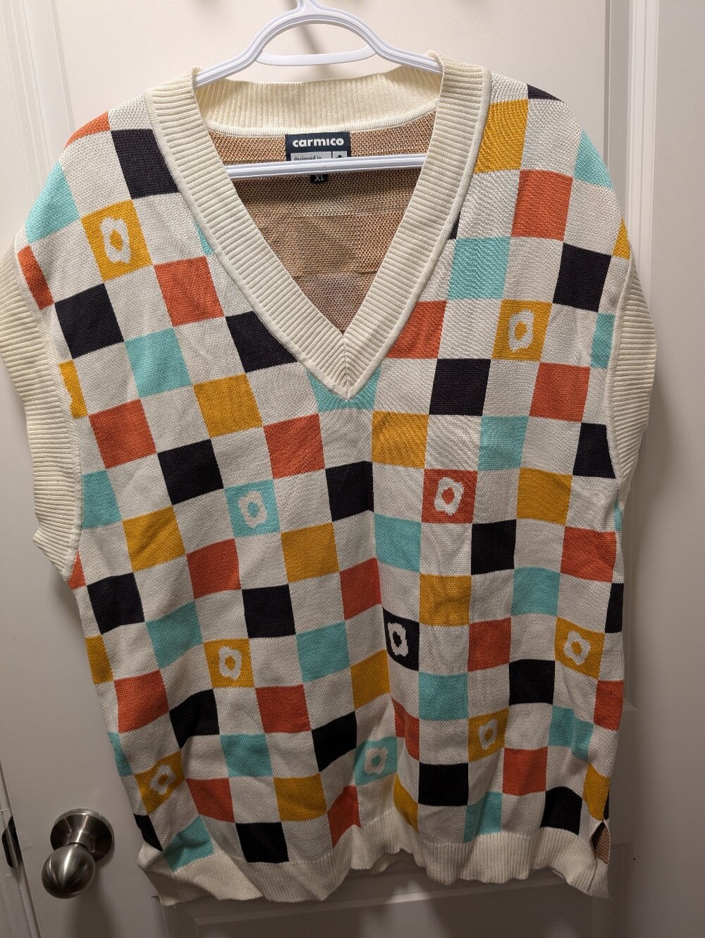 Carmico Cream V-Neck Checker Knit Sweater Vest